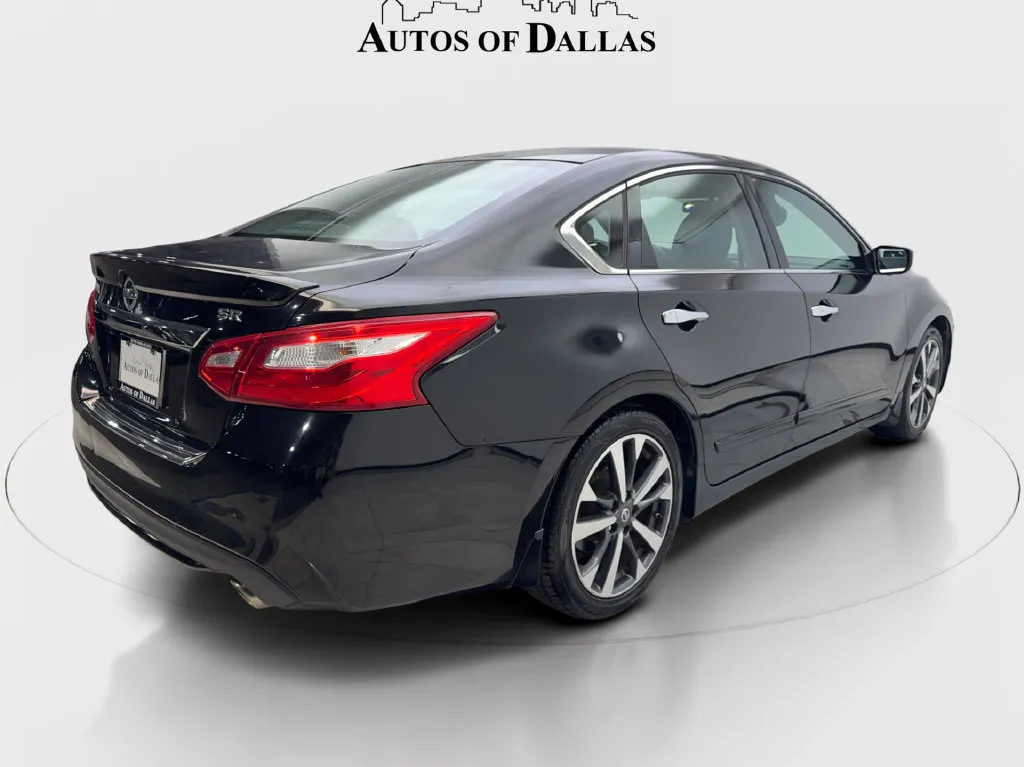 Nissan Altima photo 7