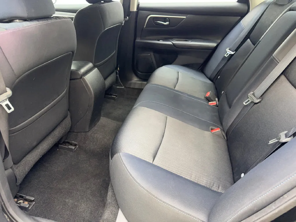 Nissan Altima photo 36