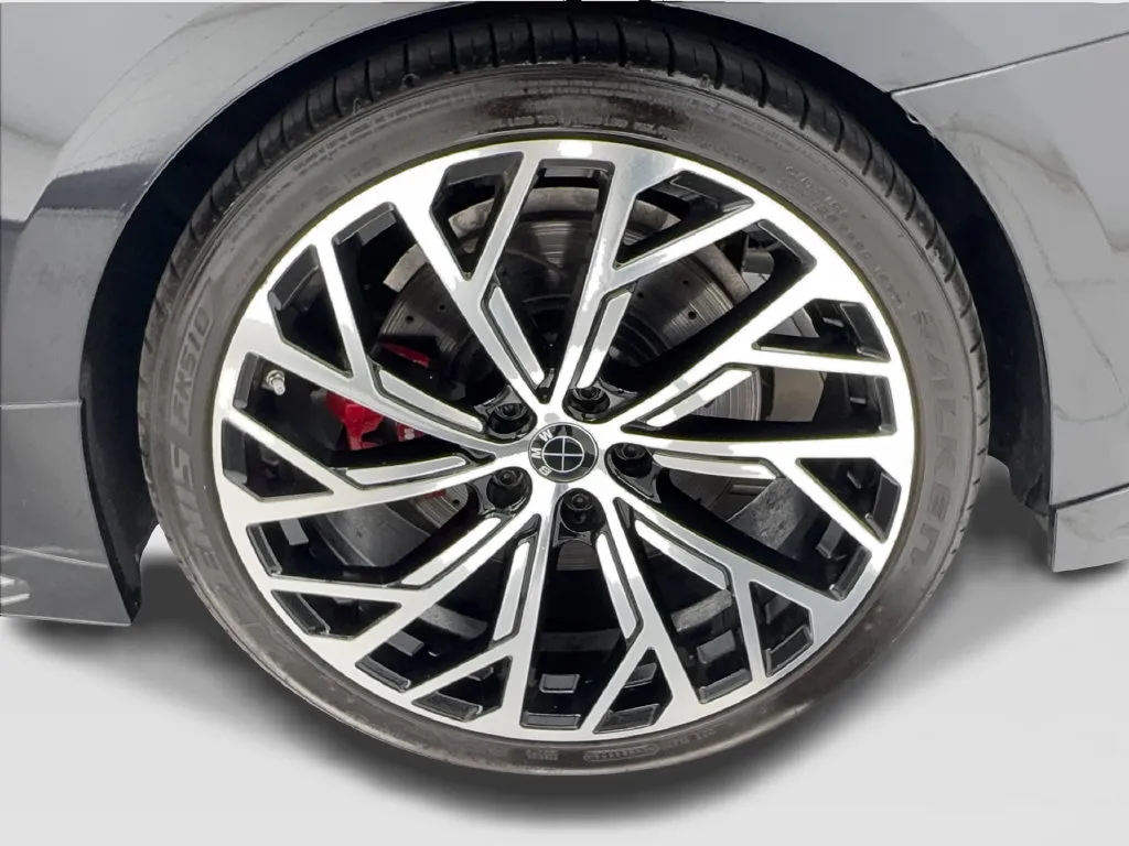 BMW 4 Series photo 14