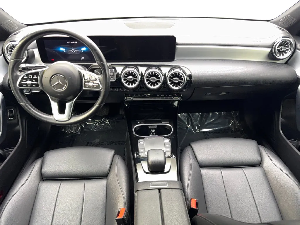 Mercedes-Benz CLA photo 49