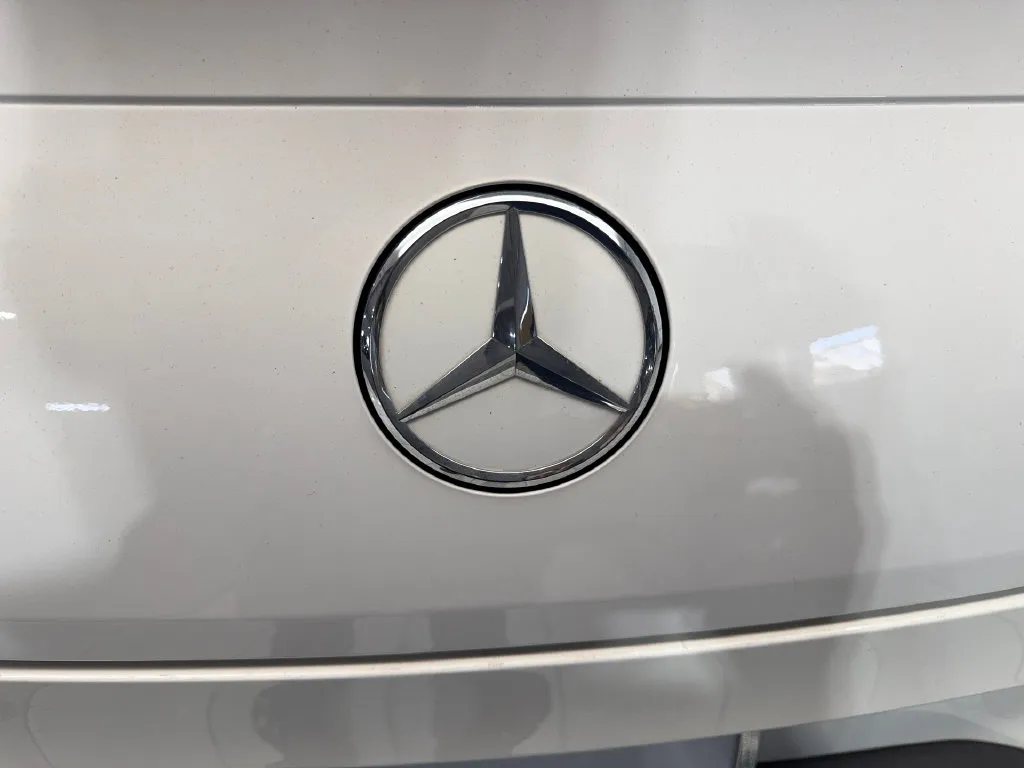 Mercedes-Benz CLA photo 22