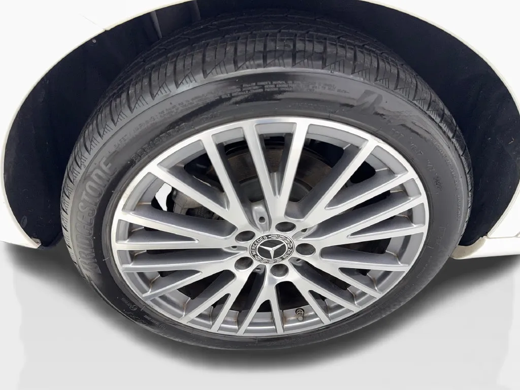 Mercedes-Benz CLA photo 76