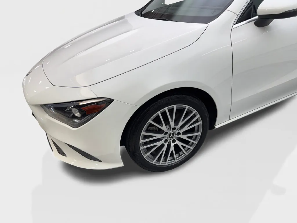 Mercedes-Benz CLA photo 20