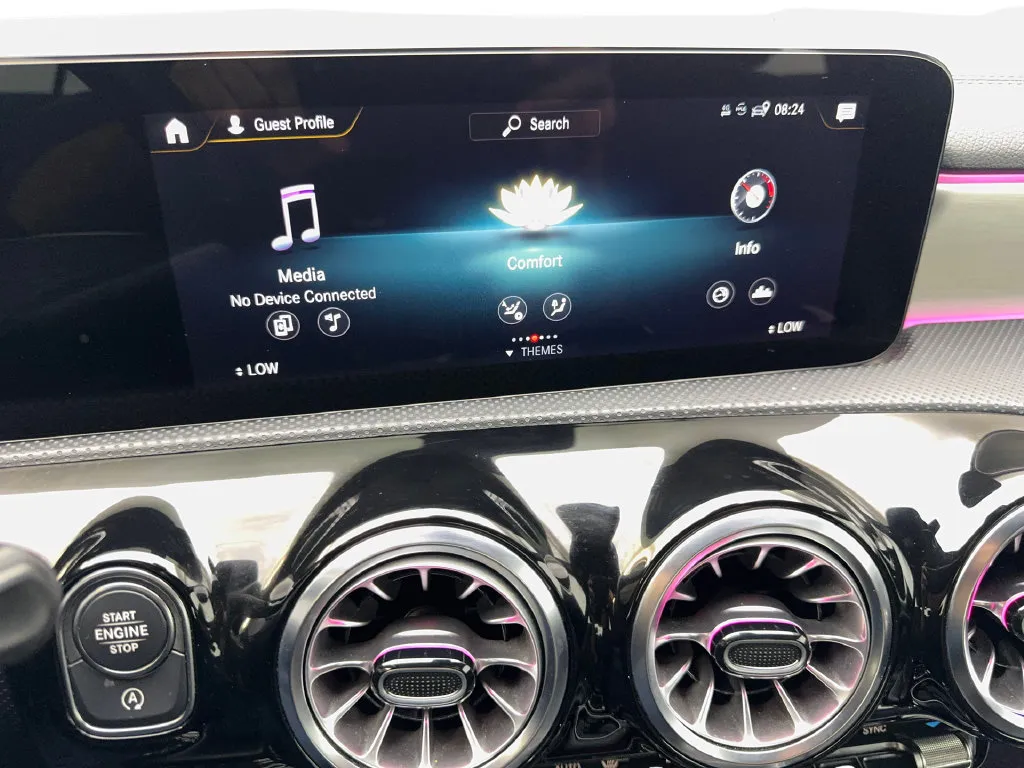 Mercedes-Benz CLA photo 63