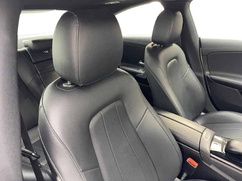 Mercedes-Benz CLA photo 44