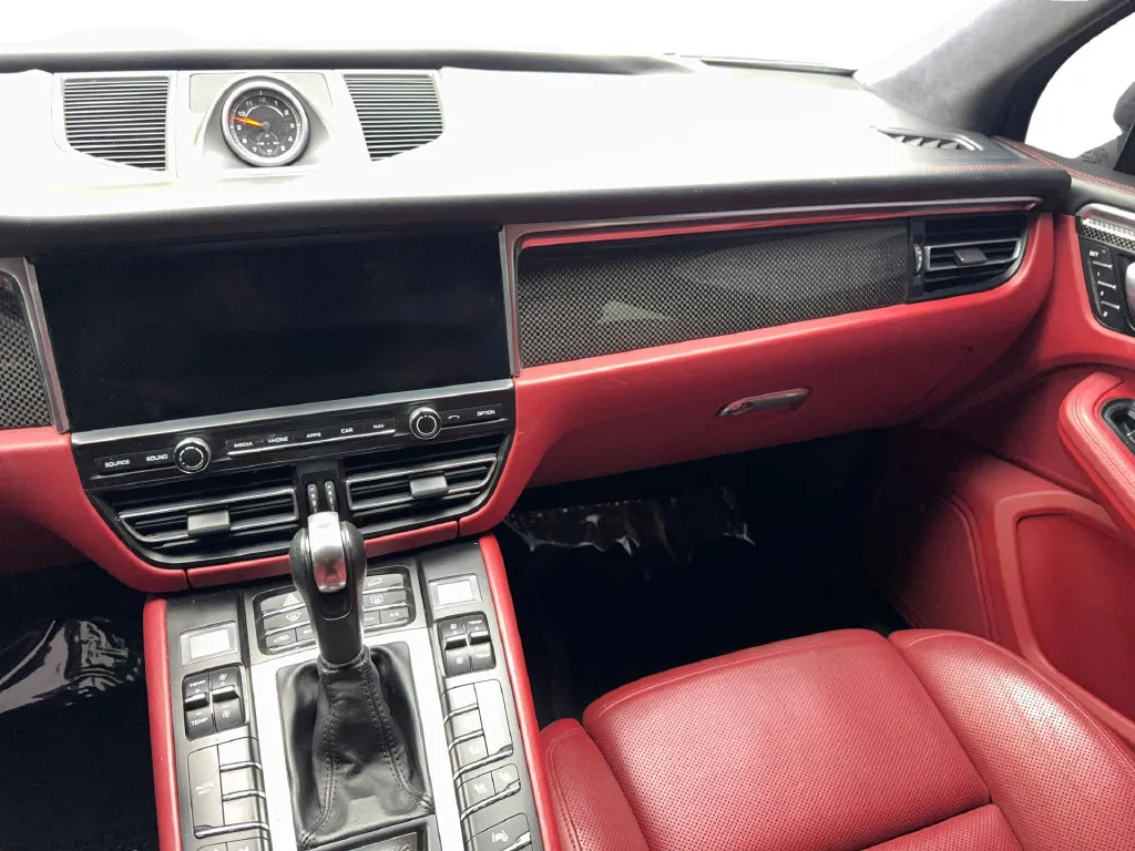 Porsche Macan photo 55
