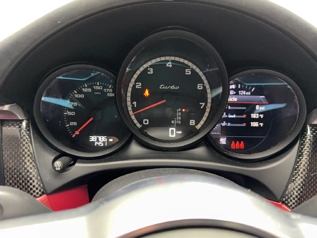 Porsche Macan photo 59