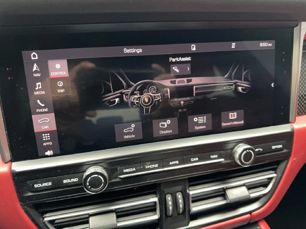 Porsche Macan photo 63