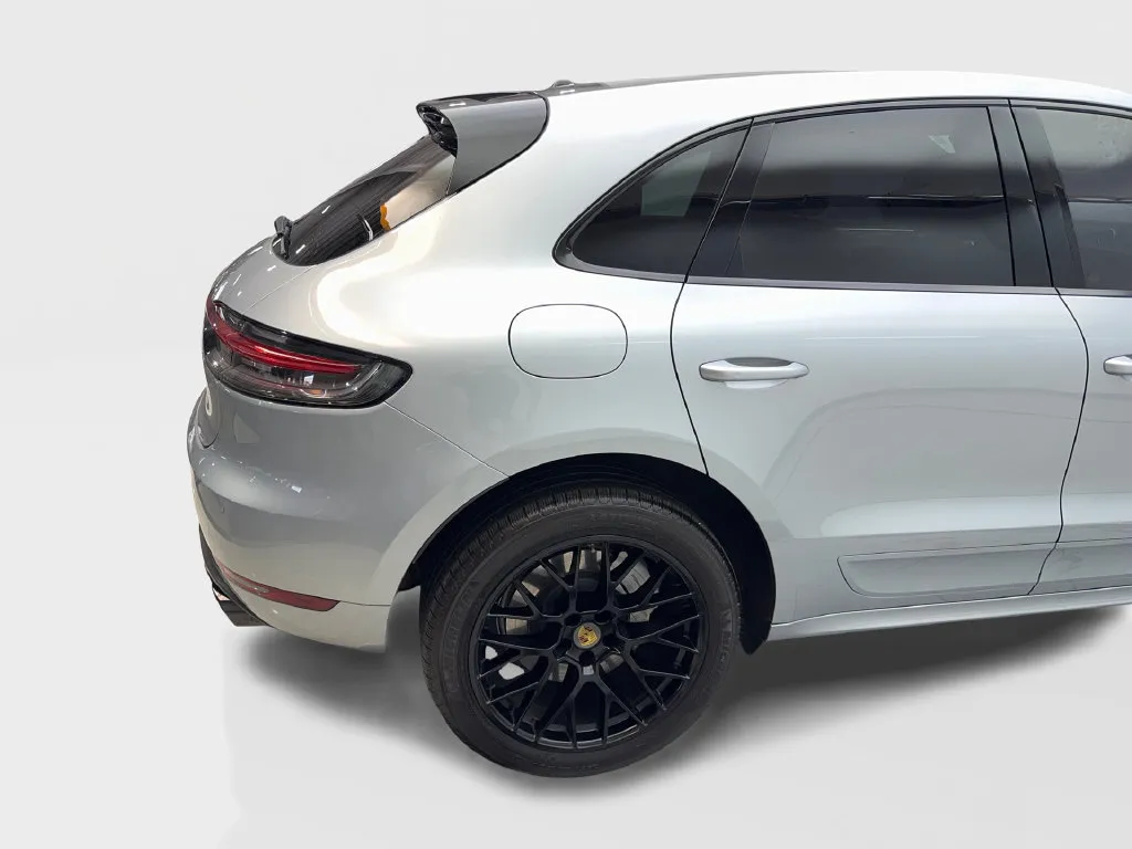 Porsche Macan photo 18