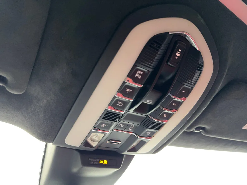 Porsche Macan photo 75