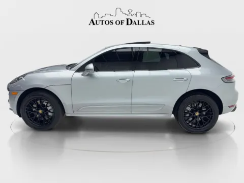 More photos of 2021 Porsche Macan Turbo at Autos of Dallas - Irving, TX