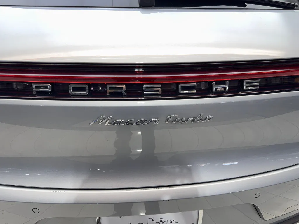 Porsche Macan photo 22