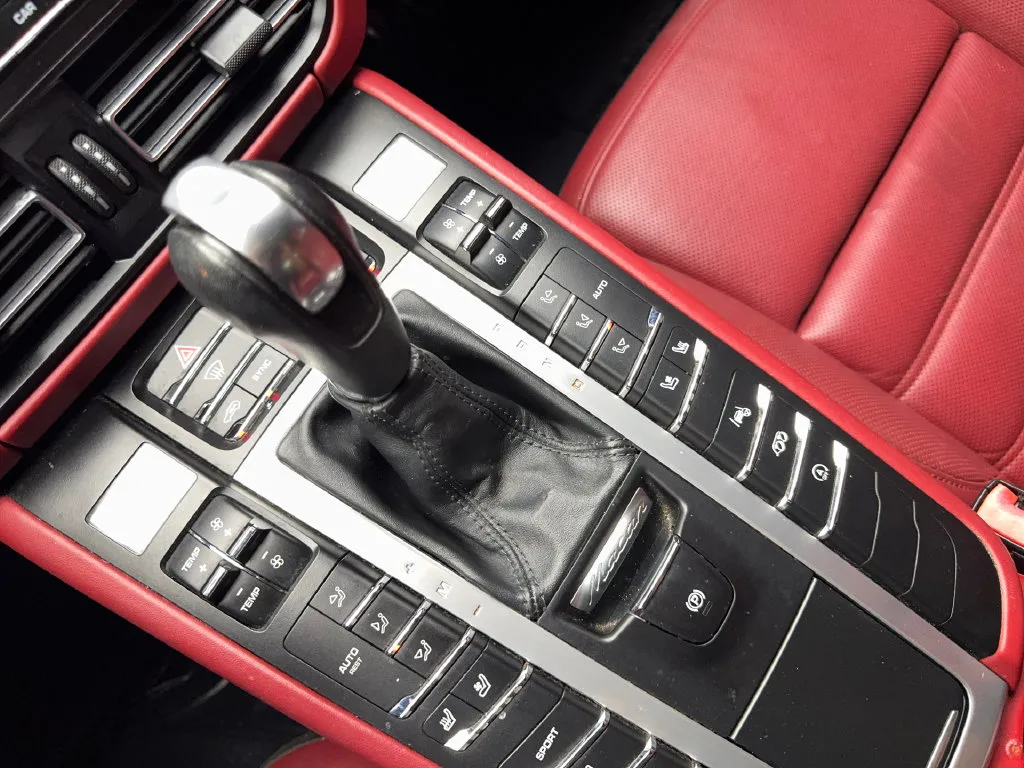Porsche Macan photo 70
