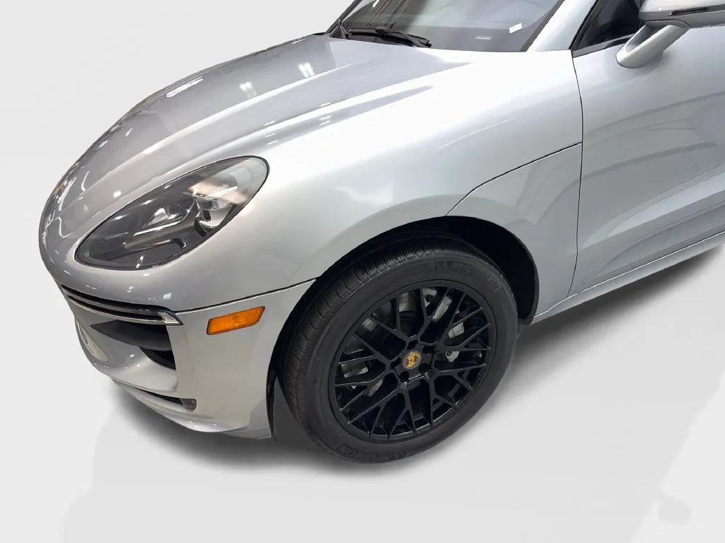 Porsche Macan photo 20