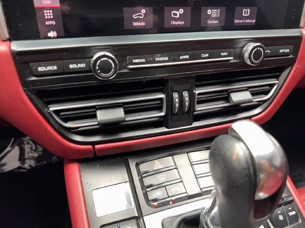 Porsche Macan photo 66