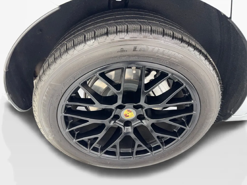Porsche Macan photo 81