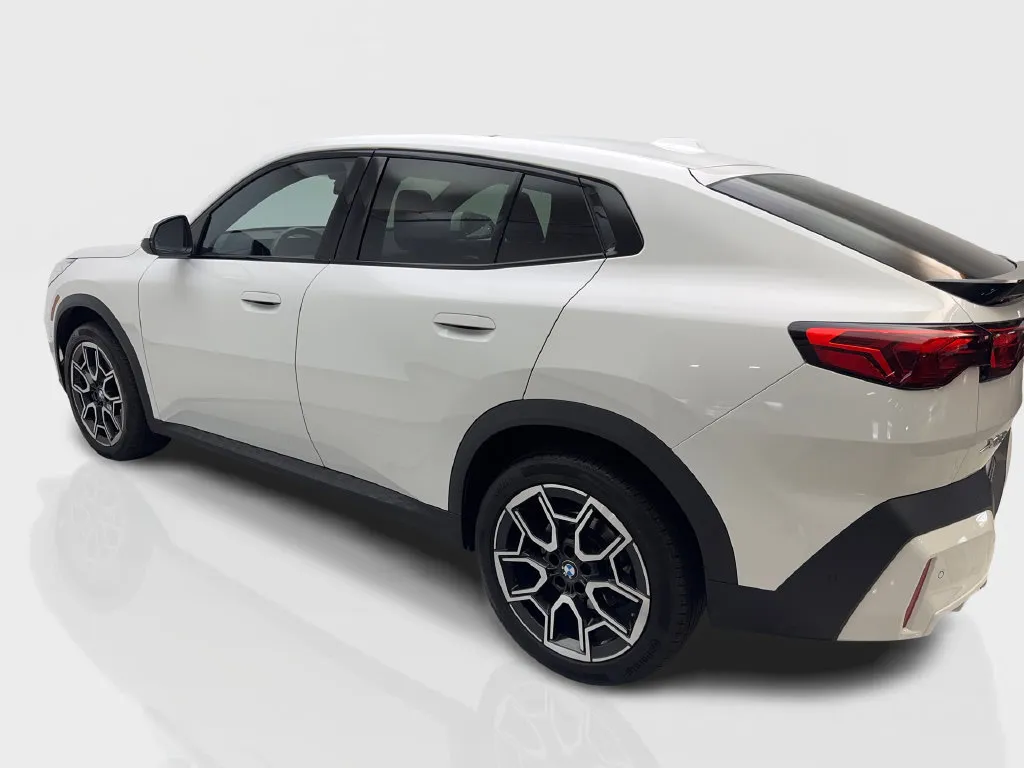 BMW X2 photo 16