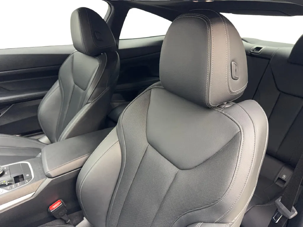 BMW 4 Series photo 28