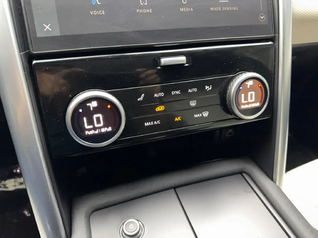 Land Rover Discovery photo 69