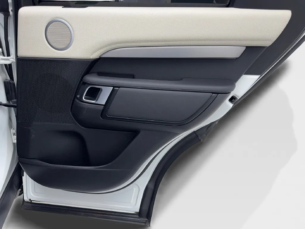 Land Rover Discovery photo 46