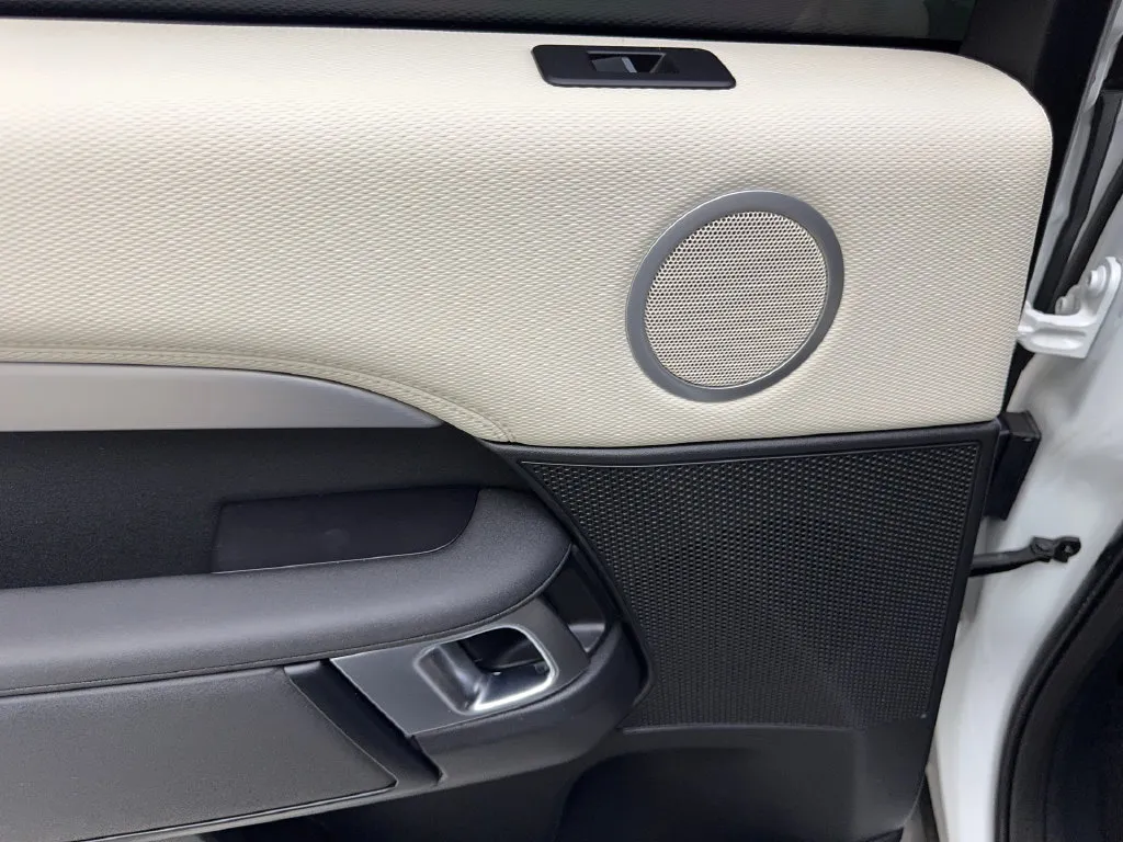 Land Rover Discovery photo 37