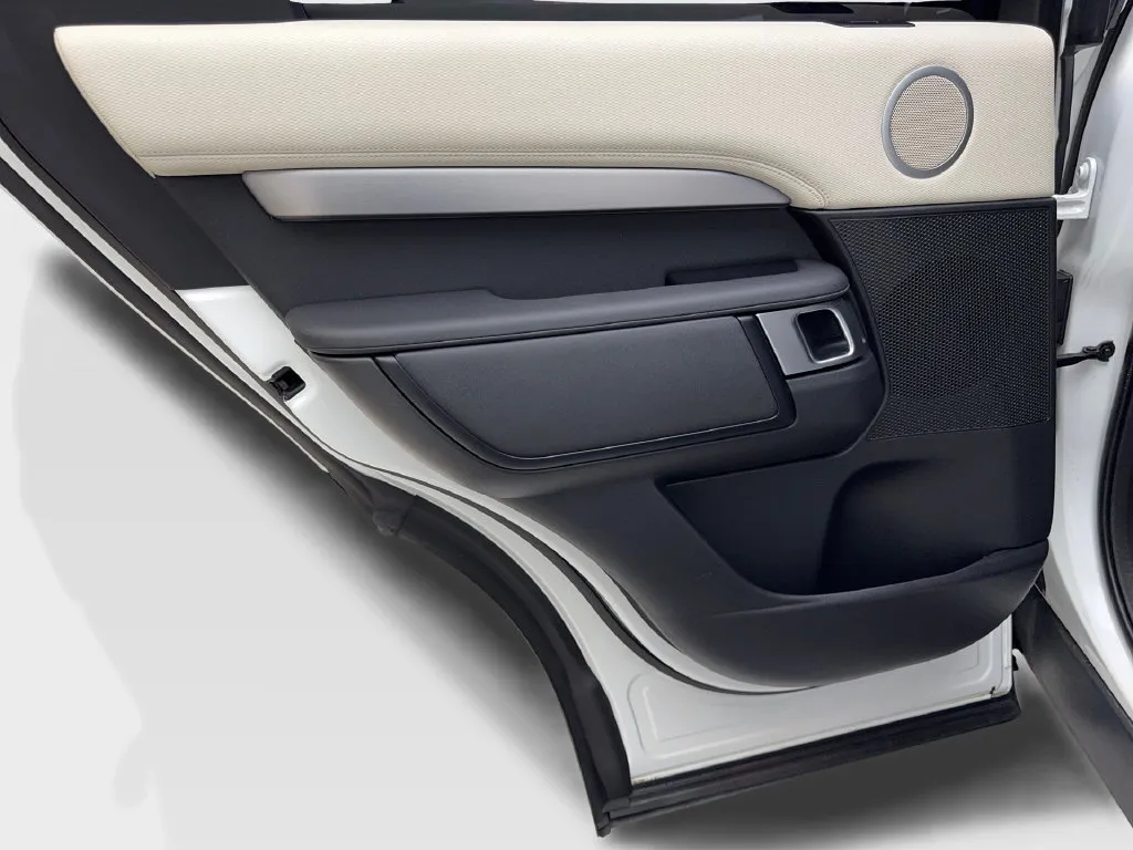 Land Rover Discovery photo 36