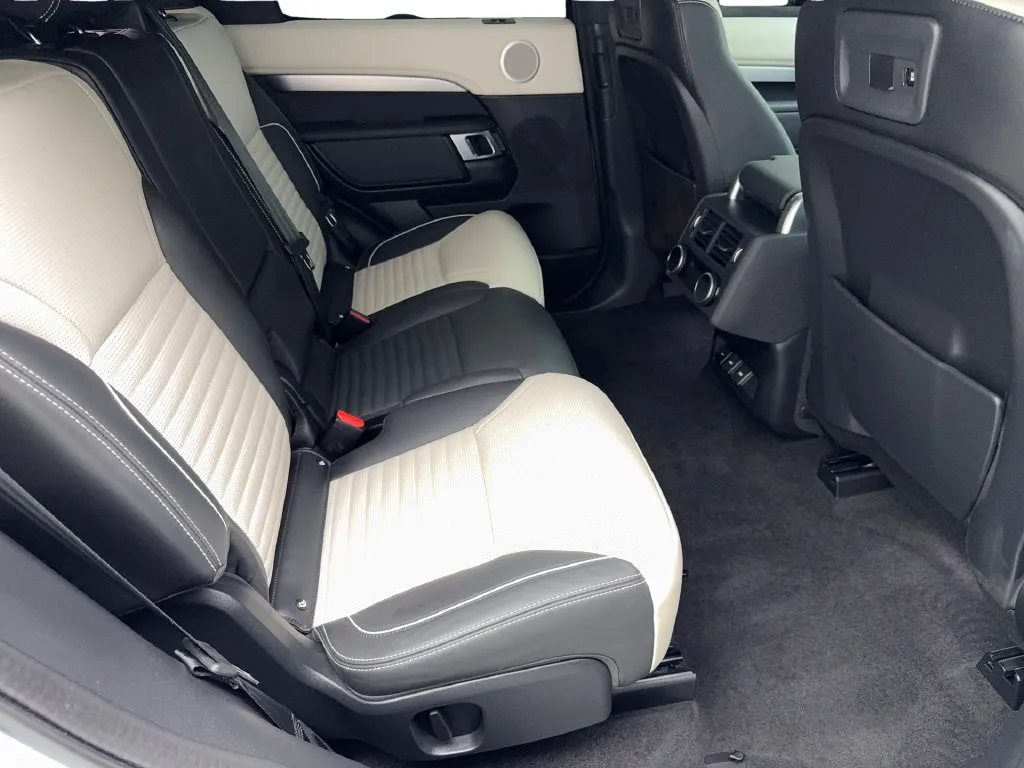 Land Rover Discovery photo 43