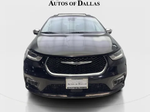 More photos of 2022 Chrysler Pacifica Limited at Autos of Dallas - Irving, TX