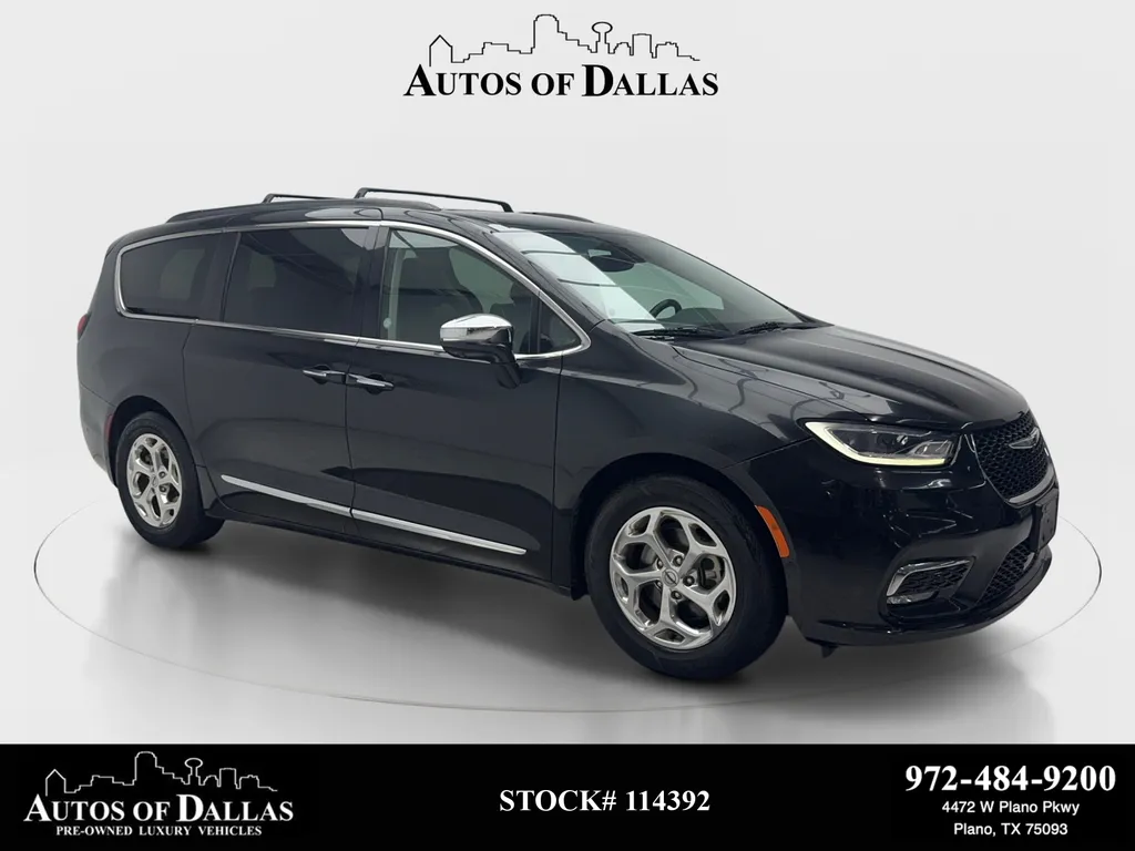 Black 2022 Chrysler Pacifica Limited for sale in Irving, TX