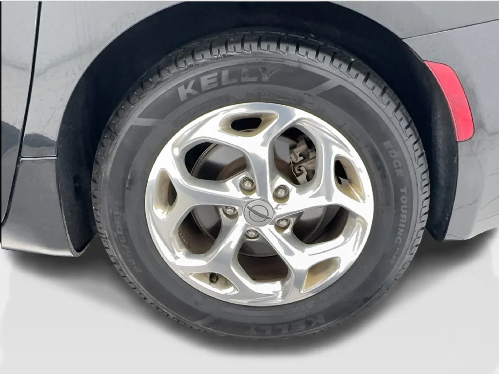 Chrysler Pacifica photo 12