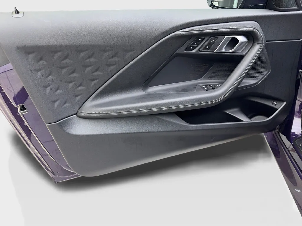 BMW 2 Series photo 30