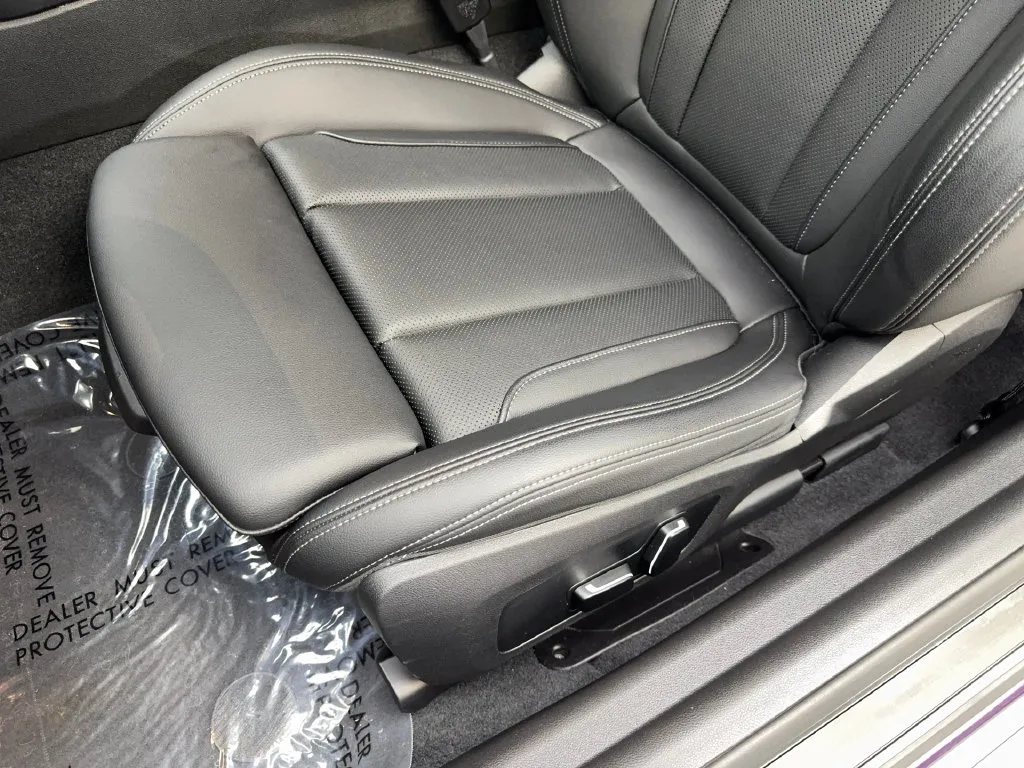 BMW 2 Series photo 28