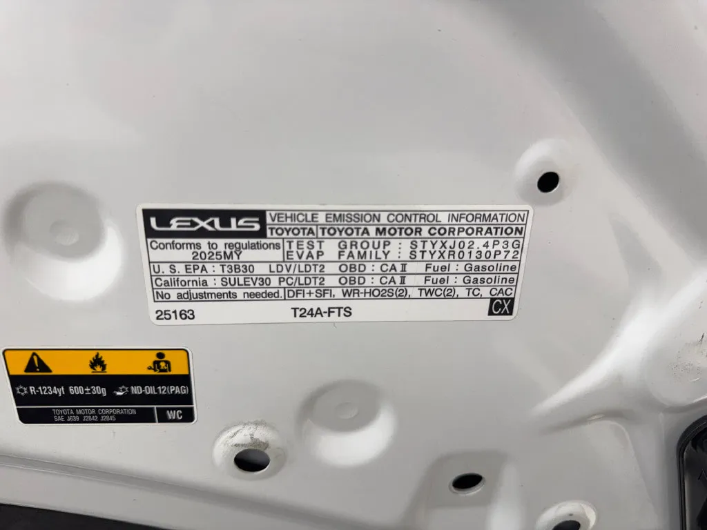Lexus NX photo 75