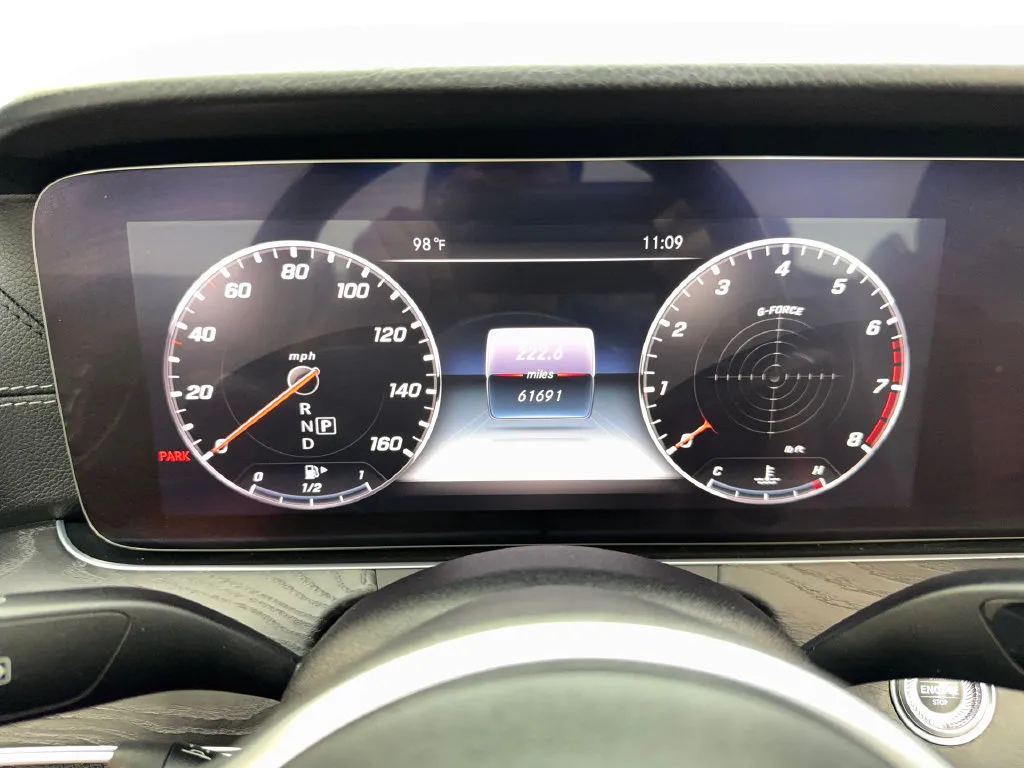 Mercedes-Benz E-Class photo 56