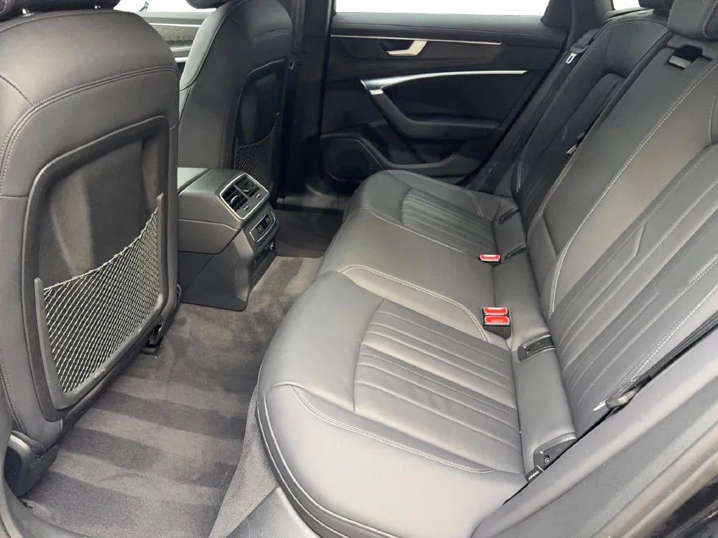 Audi A6 photo 36
