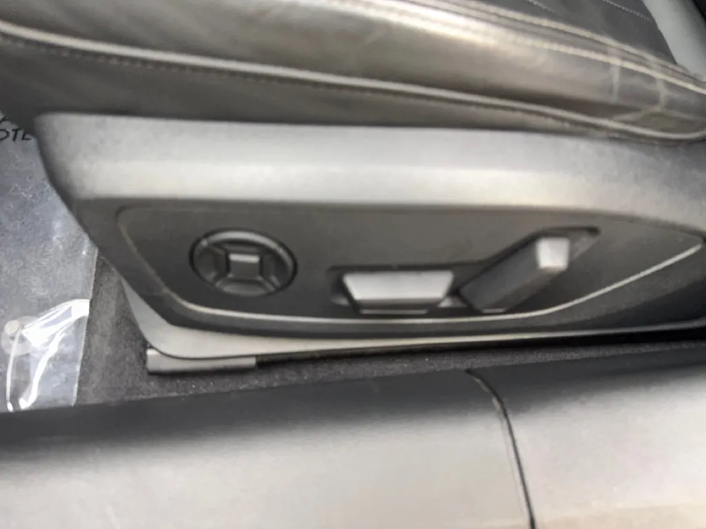 Audi A6 photo 33