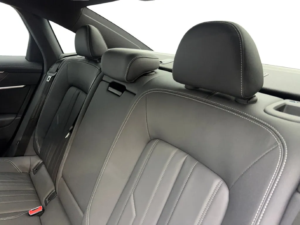 Audi A6 photo 37