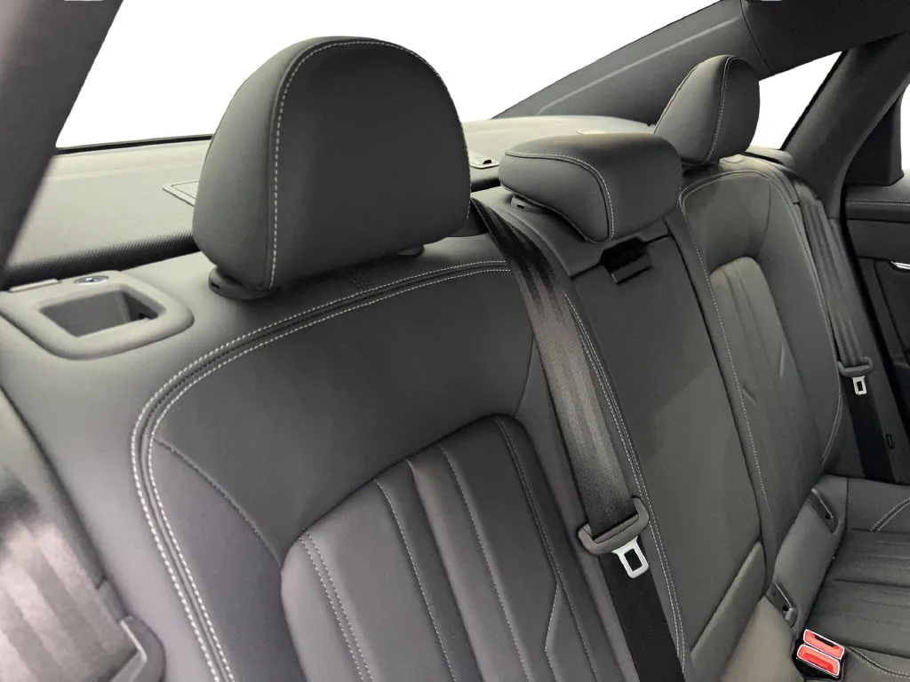 Audi A6 photo 43