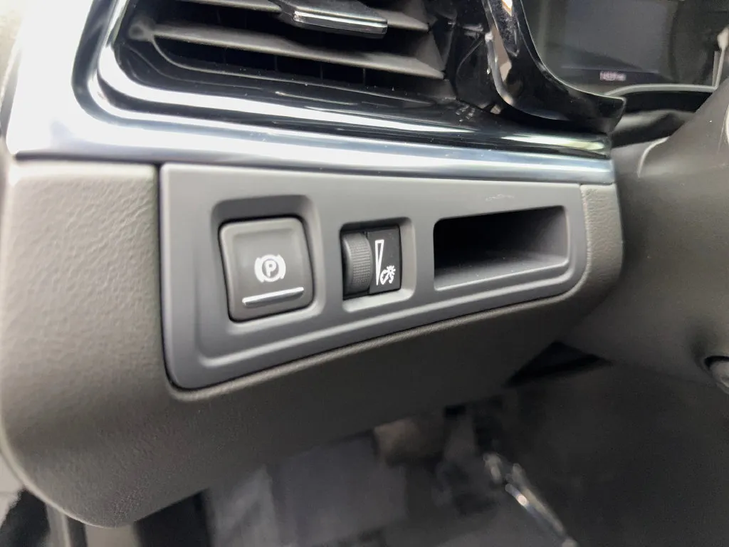 Cadillac XT6 photo 62