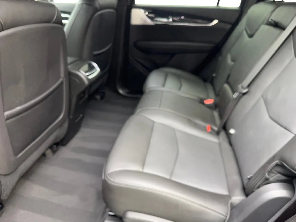 Cadillac XT6 photo 36