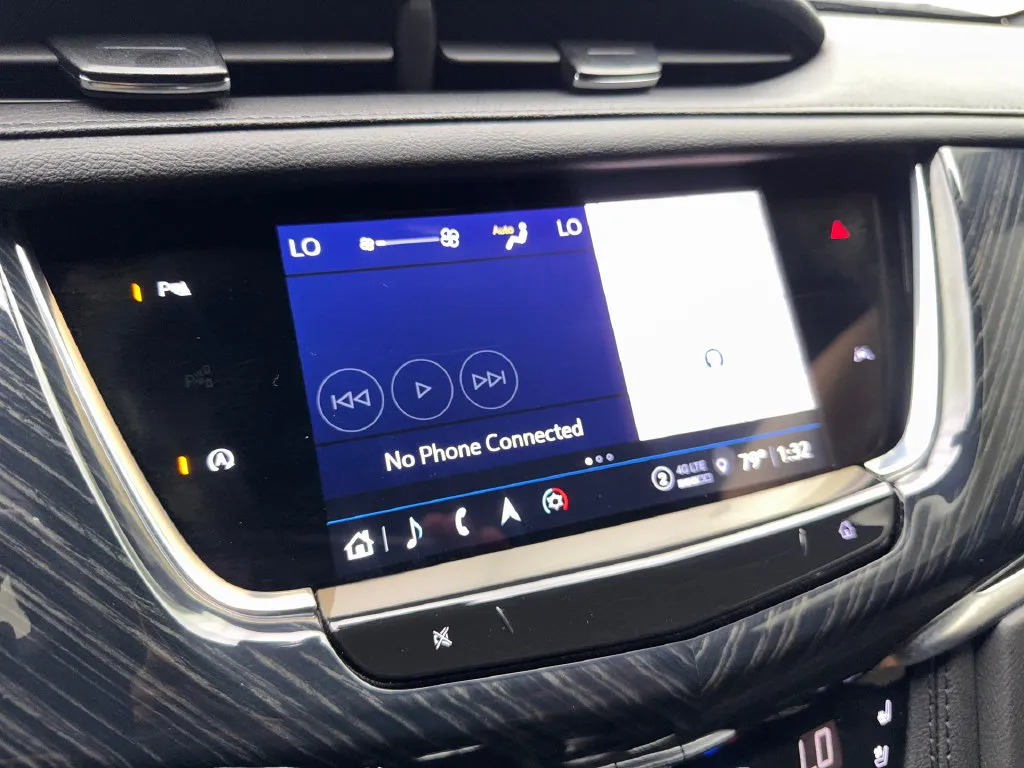 Cadillac XT6 photo 69