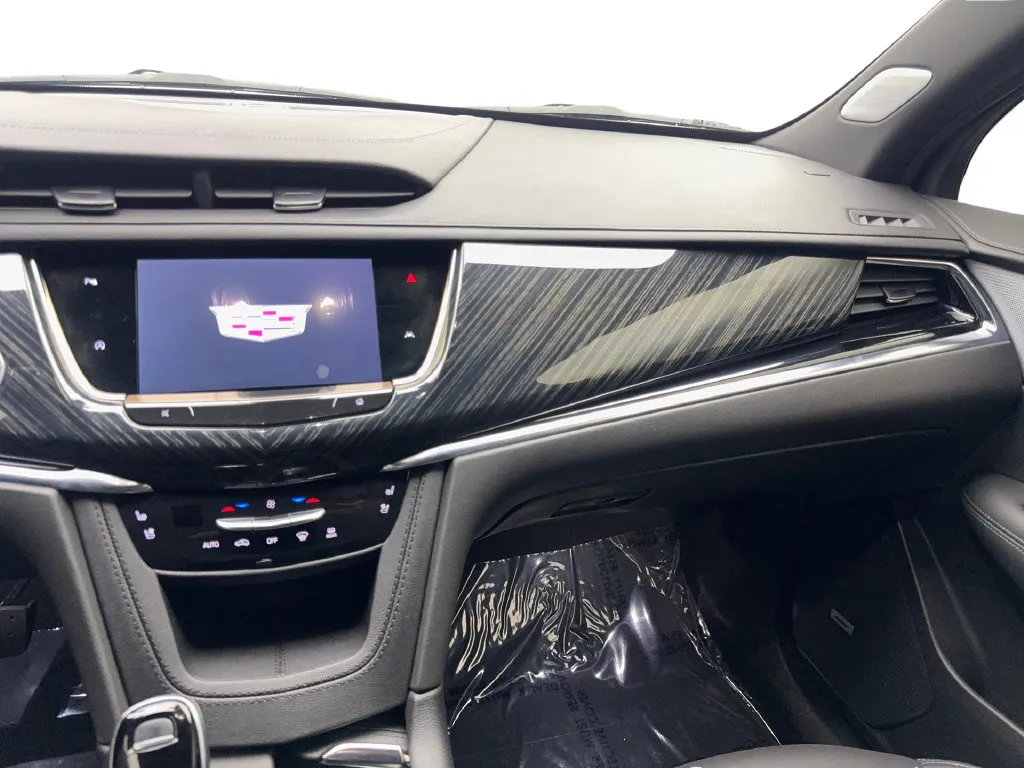 Cadillac XT6 photo 61