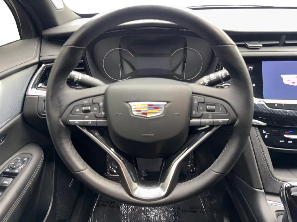 Cadillac XT6 photo 63