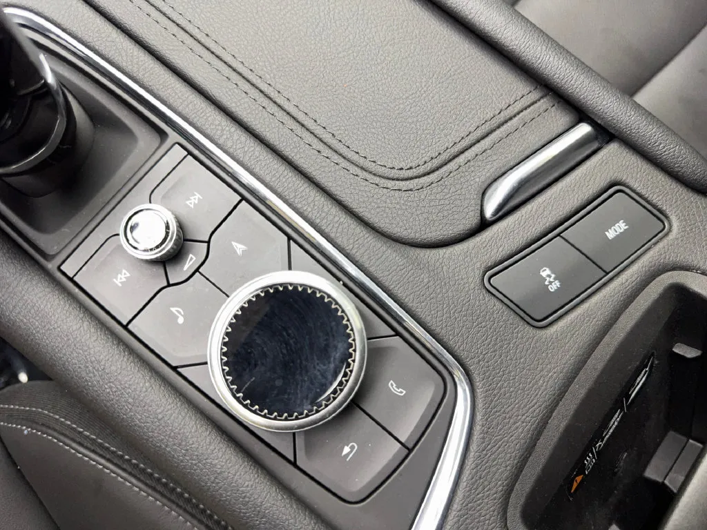 Cadillac XT6 photo 75