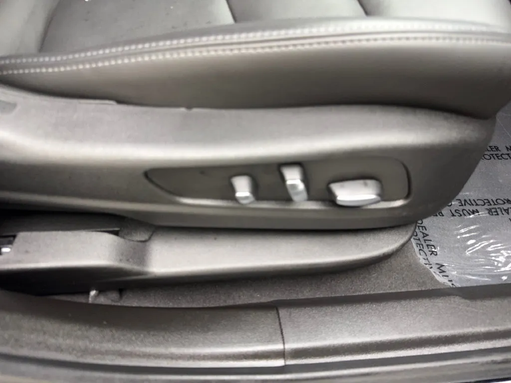 Cadillac XT6 photo 54