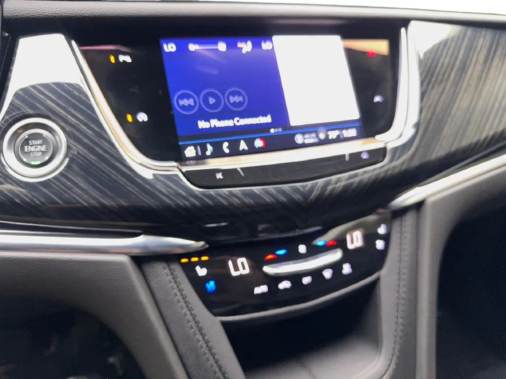 Cadillac XT6 photo 68