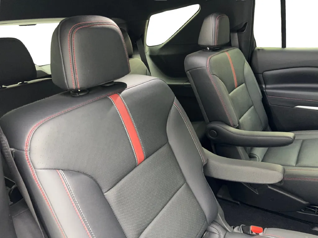 Chevrolet Traverse photo 46