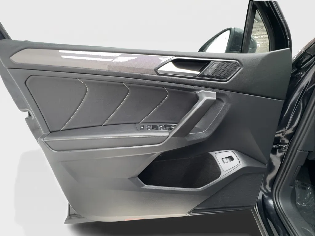 Volkswagen Tiguan photo 26