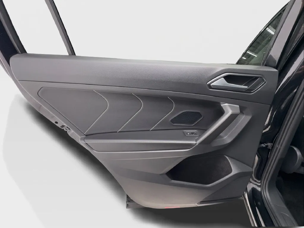 Volkswagen Tiguan photo 32