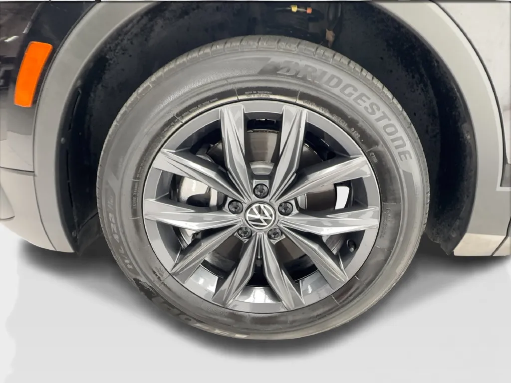 Volkswagen Tiguan photo 15